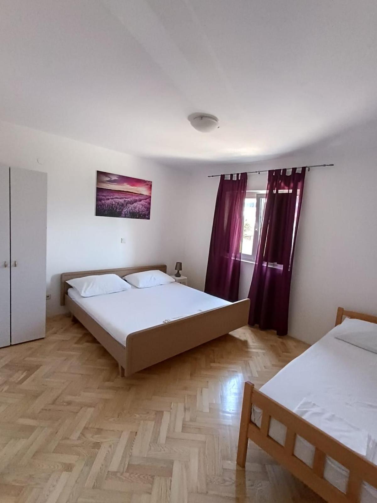 Apartment Lo - With Swimming Pool สปลิท ห้อง รูปภาพ